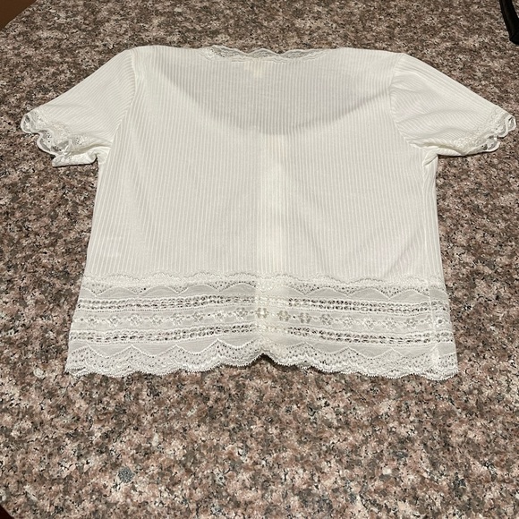 Top - Picture 2 of 2